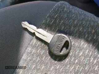1996 Honda Civic DX z VIN 1HGEJ6122TL081822, wystawiony jako IAAI lot #42364331 z przebiegiem 121 686 mil mil oraz . Historia ofert i sprzedaży dostępna na DreamBid. Obrazek 11.