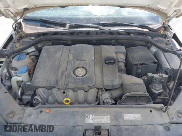 2013 Volkswagen Jetta SE z VIN 3VWDX7AJXDM297095, wystawiony jako IAAI lot #42664873 z przebiegiem 69 061 mil mil oraz . Historia ofert i sprzedaży dostępna na DreamBid. Obrazek 10.