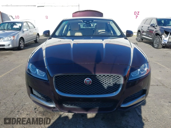 2016 Jaguar XF 35t Premium with VIN SAJBD4BV9GCY21749, listed as a IAAI auction lot 41430358 with 79,289 mi miles. Bid and sale history available at carsss.com. Image 12.