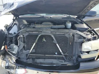 2005 GMC Yukon SLT with VIN 1GKEC13T95R258971, listed as a Copart auction lot 53548835 with 329,345 mi miles and Salvage Title. Bid and sale history available at carsss.com. Image 12.