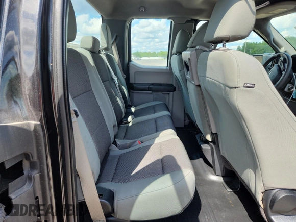 2015 Ford F-150 XLT z VIN 1FTEX1E80FKE79507, wystawiony jako Copart lot #61650135 z przebiegiem 68 275 mil mil oraz Czysty tytuł • Clean title. Historia ofert i sprzedaży dostępna na DreamBid. Obrazek 10.