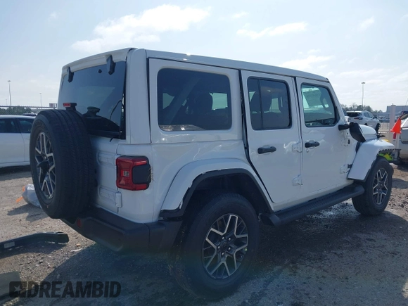 2025 Jeep Wrangler Sahara with VIN 1C4PJXEN9SW517502, listed as a IAAI auction lot 41568926 with 400 mi miles and . Bid and sale history available at DreamBid. Image 4.