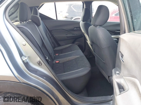 2019 Nissan Kicks S with VIN 3N1CP5CU8KL542721, listed as a IAAI auction lot 41889781 with 88,604 mi miles and . Bid and sale history available at carsss.com. Image 8.