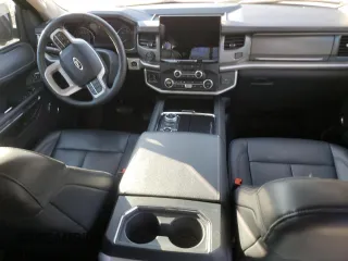 2023 Ford Expedition XLT с VIN 1FMJU1J86PEA13220, выставлен на аукционе Copart как лот 56554665 с пробегом Не указан миль и Списание • Salvage title. История ставок и продаж доступна на DreamBid. Изображение 8.