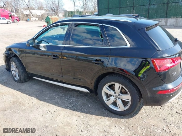 2019 Audi Q5 Premium Plus with VIN WA1BNAFY7K2133935, listed as a IAAI auction lot 41867148 with 44,565 mi miles. Bid and sale history available at carsss.com. Image 3.