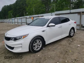 2016 Kia Optima LX z VIN 5XXGT4L32GG081031, wystawiony jako Copart lot #56677825 z przebiegiem 108 274 mil mil oraz Szkoda całkowita • Salvage title. Historia ofert i sprzedaży dostępna na DreamBid. Obrazek 1.