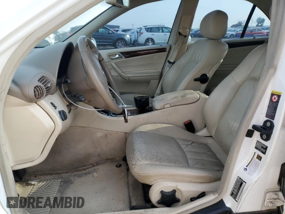 2006 Mercedes-Benz C 280 Luxury with VIN WDBRF92H46F801516, listed as a Copart auction lot 63925294 with 167,587 mi miles and Non Repairable. Bid and sale history available at DreamBid. Image 7.