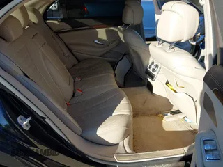 2015 Mercedes-Benz S-Class S 550 with VIN WDDUG8CB0FA077923, listed as a IAAI auction lot 41337033 with 121,957 mi miles. Bid and sale history available at carsss.com. Image 8.