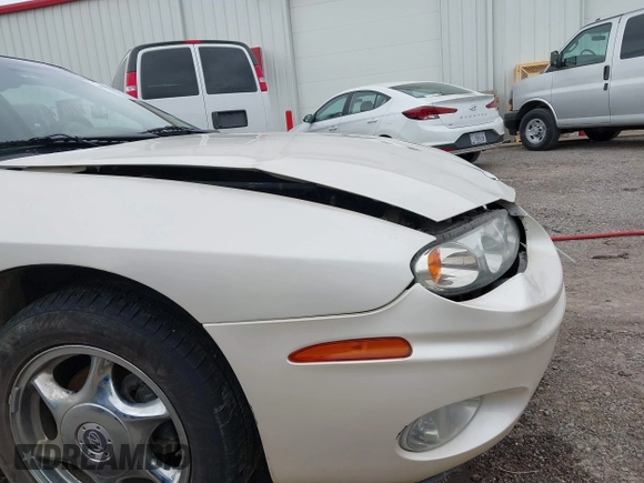 2002 Oldsmobile Aurora with VIN 1G3GS64C124127044, listed as a IAAI auction lot 41770179 with 119,841 mi miles and . Bid and sale history available at DreamBid. Image 18.