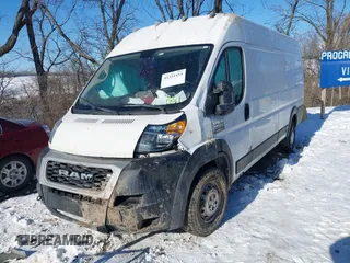2020 Ram ProMaster Cargo with VIN 3C6URVJGXLE122352, listed as a IAAI auction lot 41331553 with 492,649 mi miles and . Bid and sale history available at carsss.com. Image 2.