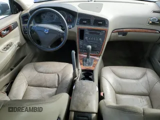 2007 Volvo S60 2.5L Turbo with VIN YV1RS592072602439, listed as a Copart auction lot 69438164 with 201,971 mi miles and Salvage Title. Bid and sale history available at carsss.com. Image 8.
