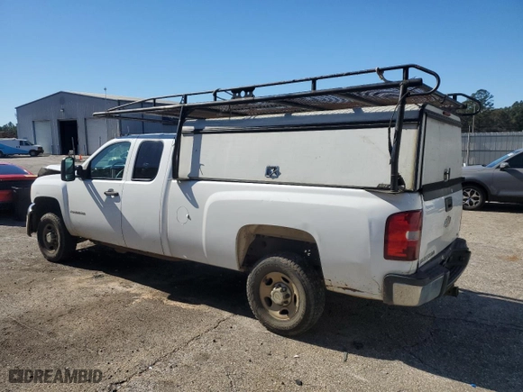2008 Chevrolet Silverado 2500HD Work Truck with VIN 1GCHC29K68E111113, listed as a Copart auction lot 80906064 with 153,106 mi miles and Salvage Title. Bid and sale history available at carsss.com. Image 2.