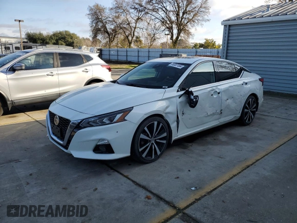 2019 Nissan Altima 2.5 Platinum with VIN 1N4BL4FVXKC110510, listed as a Copart auction lot 85307494 with 105,815 mi miles and Salvage Title. Bid and sale history available at carsss.com. Image 1.