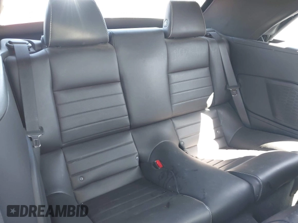 2014 Ford Mustang V6 with VIN 1ZVBP8EM7E5316940, listed as a IAAI auction lot 42555358 with Not provided miles and . Bid and sale history available at DreamBid. Image 8.