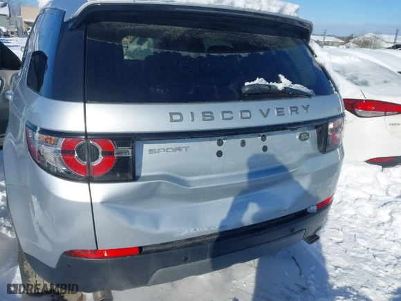 2017 Land Rover Discovery Sport SE with VIN SALCP2BG4HH687567, listed as a IAAI auction lot 41578058 with 129,500 mi miles. Bid and sale history available at carsss.com. Image 6.