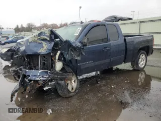 2007 Chevrolet Silverado 1500 LT w/2LT with VIN 2GCEC190471716937, listed as a Copart auction lot 82030344 with 0 mi miles and Salvage Title. Bid and sale history available at carsss.com. Image 1.