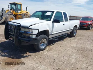 1998 Chevrolet Silverado 1500 with VIN 1GCEK19R0WR134874, listed as a IAAI auction lot 42062143 with 162,211 mi miles and . Bid and sale history available at DreamBid. Image 17.