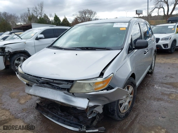 2011 Honda Odyssey LX with VIN 5FNRL5H27BB023071, listed as a IAAI auction lot 41716556 with 162,955 mi miles. Bid and sale history available at carsss.com. Image 6.