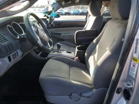 2013 Toyota Tacoma z VIN 5TFTX4CN3DX024782, wystawiony jako Copart lot #44066235 z przebiegiem 117 661 mil mil oraz Szkoda całkowita • Salvage title. Historia ofert i sprzedaży dostępna na DreamBid. Obrazek 7.
