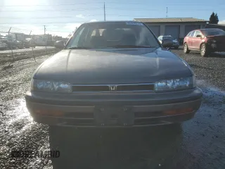 1992 Honda Accord LX with VIN JHMCB7651NC030132, listed as a Copart auction lot 85348914 with 240,380 mi miles and Salvage Title. Bid and sale history available at carsss.com. Image 5.