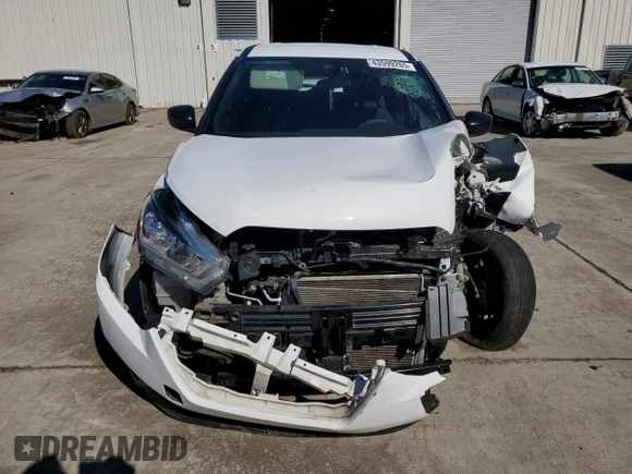 2020 Nissan Kicks S z VIN 3N1CP5BVXLL481108, wystawiony jako Copart lot #43599265 z przebiegiem 34 862 mil mil oraz Szkoda całkowita • Salvage title. Historia ofert i sprzedaży dostępna na DreamBid. Obrazek 5.