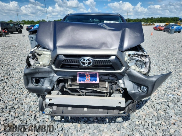 2015 Toyota Tacoma with VIN 5TFTX4CN6FX064308, listed as a Copart auction lot 61337815 with 87,209 mi miles and Salvage title. Bid and sale history available at DreamBid. Image 5.