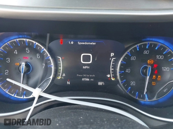 2020 Chrysler Pacifica Launch Edition with VIN 2C4RC3BGXLR267876, listed as a IAAI auction lot 42424841 with 87,586 mi miles and . Bid and sale history available at DreamBid. Image 7.