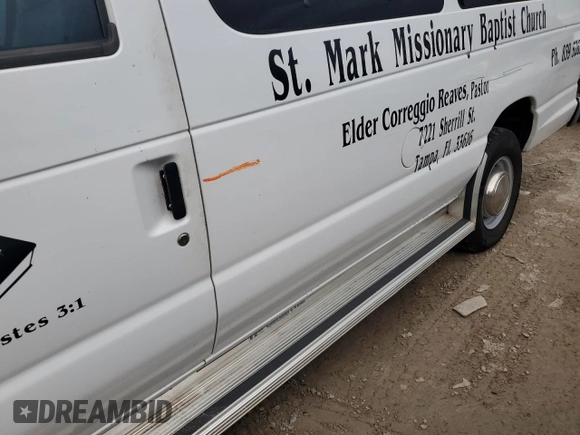 2000 Ford Econoline Passenger XL with VIN 1FBSS31L1YHB80264, listed as a Copart auction lot 74762814 with 61,702 mi miles and Salvage Title. Bid and sale history available at DreamBid. Image 13.