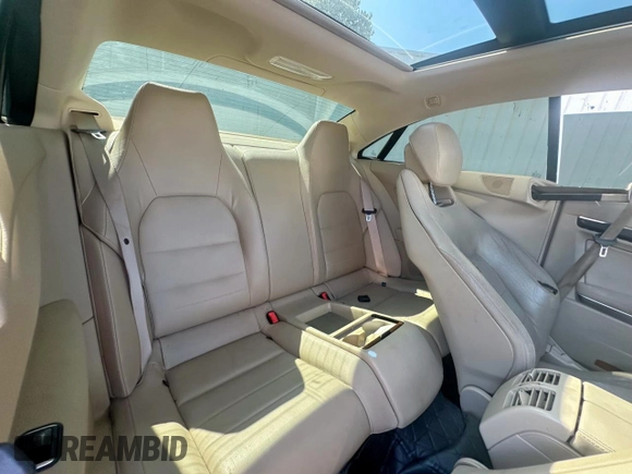 2012 Mercedes-Benz E 350 с VIN WDDKJ5KB3CF141699, выставлен на аукционе Copart как лот 61508525 с пробегом 135 080 миль миль и Чистый • Clean title. История ставок и продаж доступна на DreamBid. Изображение 6.