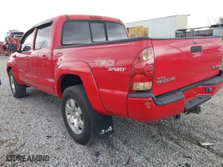 2007 Toyota Tacoma with VIN 5TELU42N87Z407480, listed as a IAAI auction lot 41740679 with 191,995 mi miles. Bid and sale history available at carsss.com. Image 3.
