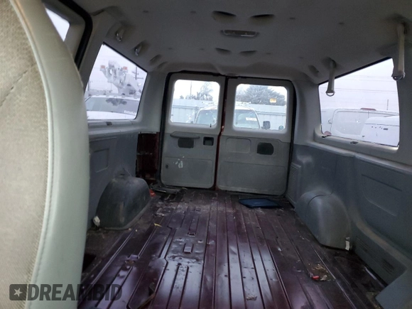 2004 Ford Econoline Passenger XL with VIN 1FMRE11W84HB06796, listed as a Copart auction lot 83033154 with 293,570 mi miles and Salvage Title. Bid and sale history available at DreamBid. Image 10.
