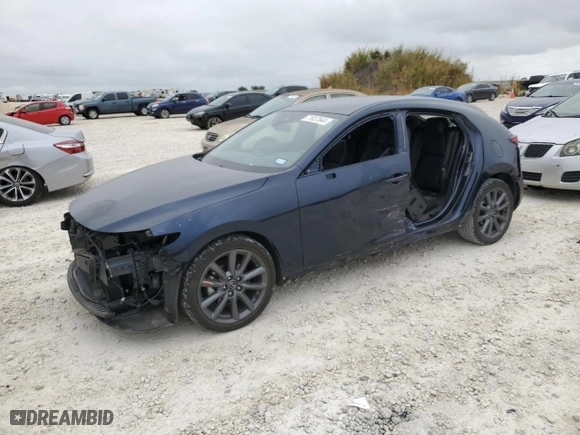 2022 Mazda Mazda3 Hatchback Select with VIN JM1BPAKL6N1509870, listed as a Copart auction lot 71037544 with 31,958 mi miles and Salvage Title. Bid and sale history available at carsss.com. Image 1.
