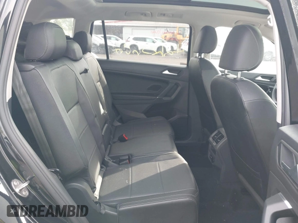 2020 Volkswagen Tiguan SE with VIN 3VV2B7AX8LM177213, listed as a IAAI auction lot 42125606 with 34,578 mi miles and . Bid and sale history available at DreamBid. Image 8.
