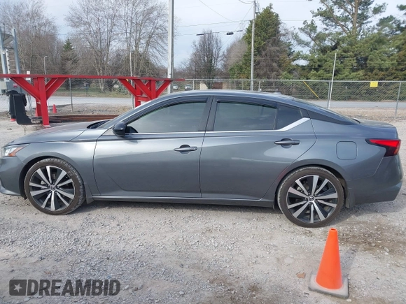 2019 Nissan Altima 2.5 SR with VIN 1N4BL4CV4KC187510, listed as a IAAI auction lot 41701483 with 101,165 mi miles. Bid and sale history available at carsss.com. Image 14.