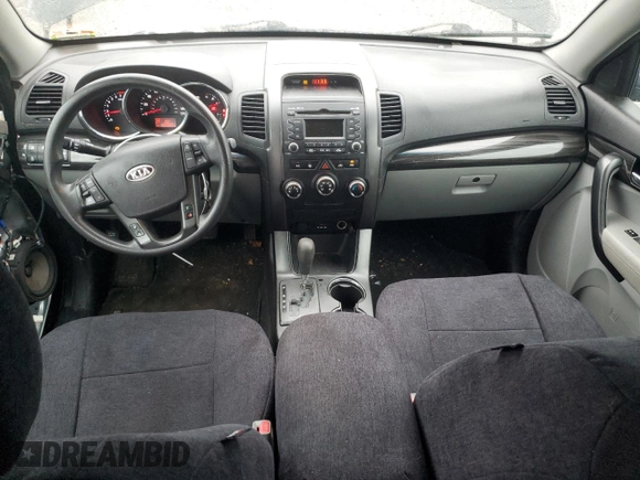 2013 Kia Sorento LX with VIN 5XYKTDA20DG368086, listed as a Copart auction lot 36866124 with 182,583 mi miles and Salvage Title. Bid and sale history available at carsss.com. Image 8.