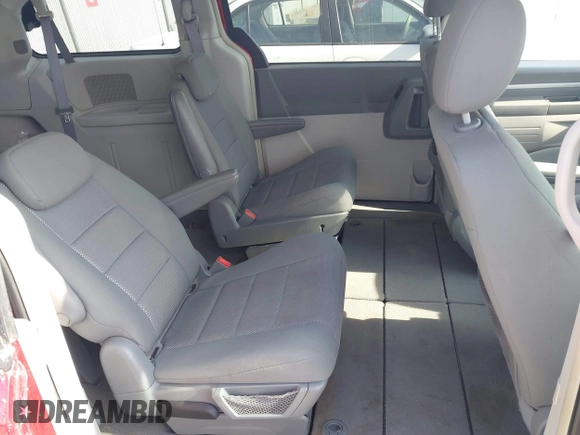 2009 Dodge Grand Caravan SXT z VIN 2D8HN541X9R589227, wystawiony jako IAAI lot #42393785 z przebiegiem Nie podano mil oraz . Historia ofert i sprzedaży dostępna na DreamBid. Obrazek 8.