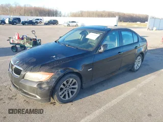 2007 BMW 3 Series 328i with VIN WBAVA33517KX71235, listed as a IAAI auction lot 41844096 with 202,111 mi miles and . Bid and sale history available at DreamBid. Image 2.
