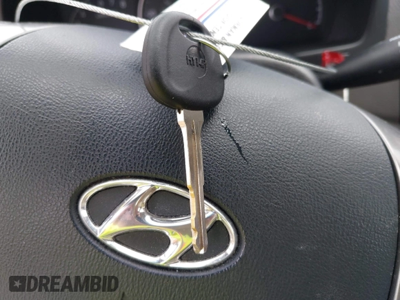 2010 Hyundai Elantra GLS с VIN KMHDU4AD3AU176464, выставлен на аукционе IAAI как лот 42249215 с пробегом 143 203 миль миль и . История ставок и продаж доступна на DreamBid. Изображение 11.