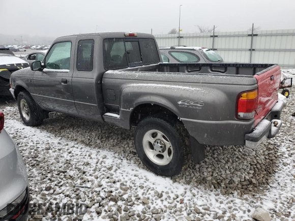 1999 Ford Ranger XL с VIN 1FTZR15V2XPA71953, выставлен на аукционе Copart как лот 44846545 с пробегом 214 954 миль миль и Списание • Salvage title. История ставок и продаж доступна на DreamBid. Изображение 2.