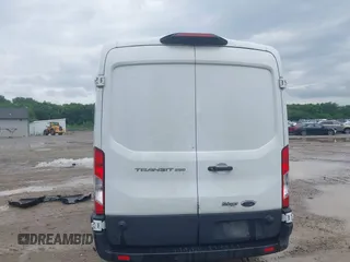 2019 Ford Transit z VIN 1FTYR2CM1KKA28111, wystawiony jako IAAI lot #42439960 z przebiegiem 116 173 mil mil oraz . Historia ofert i sprzedaży dostępna na DreamBid. Obrazek 16.