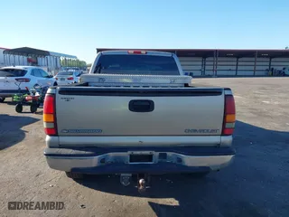 2002 Chevrolet Silverado 1500 LS with VIN 1GCEK19T12E297692, listed as a IAAI auction lot 41844862 with 236,937 mi miles. Bid and sale history available at carsss.com. Image 16.