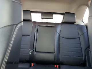2023 Toyota RAV4 Hybrid XLE Premium z VIN JTMB6RFV7PD548983, wystawiony jako Copart lot #55406735 z przebiegiem 80 794 mil mil oraz Szkoda całkowita • Salvage title. Historia ofert i sprzedaży dostępna na DreamBid. Obrazek 10.