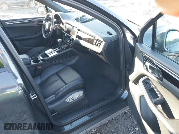 2022 Porsche Macan with VIN WP1AA2A50NLB12096, listed as a IAAI auction lot 41391199 with 15,951 mi miles and . Bid and sale history available at DreamBid. Image 5.