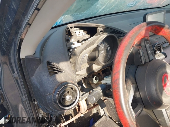 2019 Toyota Yaris L с VIN 3MYDLBYV4KY526887, выставлен на аукционе IAAI как лот 40624501 с пробегом Не указан миль и . История ставок и продаж доступна на DreamBid. Изображение 7.