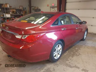 2013 Hyundai Sonata GLS с VIN 5NPEB4AC4DH649731, выставлен на аукционе IAAI как лот 42856232 с пробегом 110 231 миль миль и . История ставок и продаж доступна на DreamBid. Изображение 4.