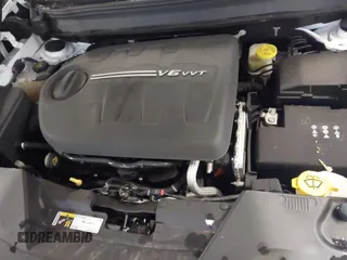 2018 Jeep Cherokee Overland with VIN 1C4PJMJX1JD598043, listed as a IAAI auction lot 41831614 with 48,804 mi miles. Bid and sale history available at carsss.com. Image 10.