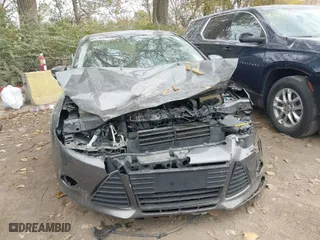 2014 Ford Focus SE with VIN 1FADP3F25EL296152, listed as a IAAI auction lot 40692477 with 197,566 mi miles. Bid and sale history available at carsss.com. Image 13.