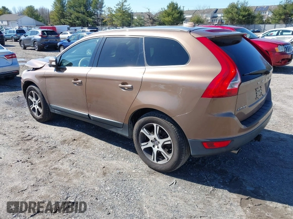 2011 Volvo XC60 3.0T с VIN YV4902DZ3B2180784, выставлен на аукционе IAAI как лот 41845267 с пробегом 111 249 миль миль и . История ставок и продаж доступна на DreamBid. Изображение 3.