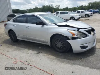2015 Nissan Altima 2.5 z VIN 1N4AL3AP4FC126335, wystawiony jako Copart lot #58576515 z przebiegiem 88 344 mil mil oraz Szkoda całkowita • Salvage title. Historia ofert i sprzedaży dostępna na DreamBid. Obrazek 4.