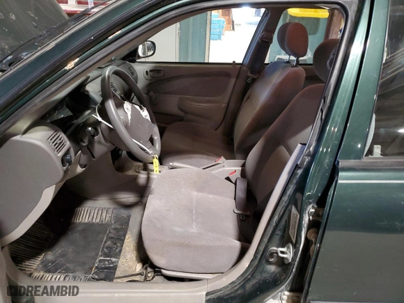 2001 Chevrolet Prizm with VIN 1Y1SK54881Z435826, listed as a Copart auction lot 81704884 with 76,000 mi miles and Salvage Title. Bid and sale history available at carsss.com. Image 7.